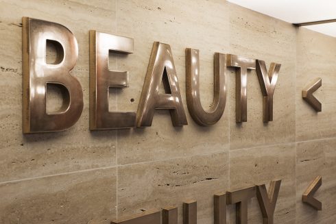 ‘Beauty < Immortality’, Langlands & Bell, Piccadilly Circus station, 2016, Photo: Thierry Bal, © TFL