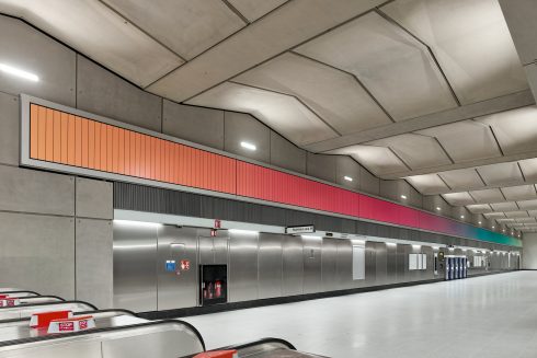 Alexandre da Cunha, 'Sunset, Sunrise, Sunset', 2021. Battersea Power Station Underground station. Commissioned by Art on the Underground. Courtesy the artist and Thomas Dane Gallery. Photo by GG Archard, 2021.