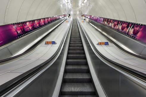 Rhea Storr, ‘Uncommon Observations: The Ground that Moves Us’, 2022. Bethnal Green station. Commissioned by Art on the Underground. Courtesy the artist. Photo: Thierry Bal 